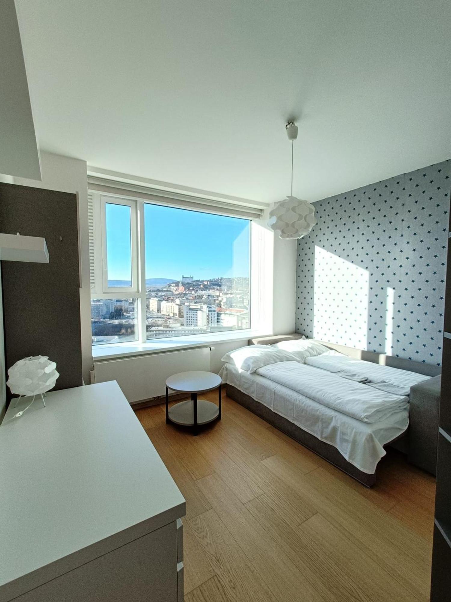 Sag Panorama Apartment 3 Rooms 19Th Floor Great View Free Parking Братислава Экстерьер фото